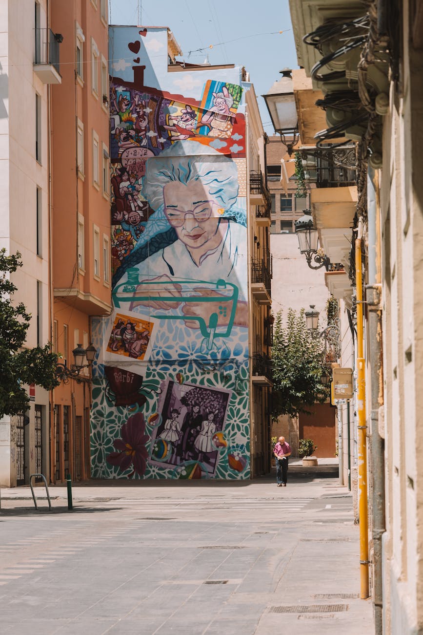 Valencia Weekend: Wine, Books, Kites, and Lots of Music