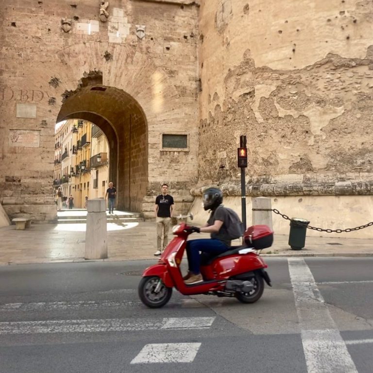 Valencia News: Strikes, Protests, and Plans for Musems, Stadiums, and Play Areas