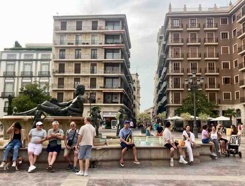 Valencia Weekend: Festival Fireworks, Open-Air Concerts, Outdoor Films and New Art Exhibitions