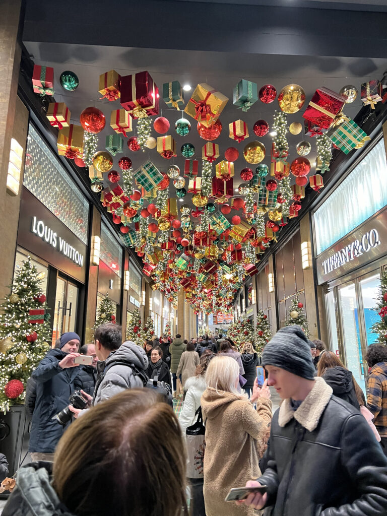 People shopping for Christmas