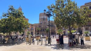 Valencia's Plaza Virgen