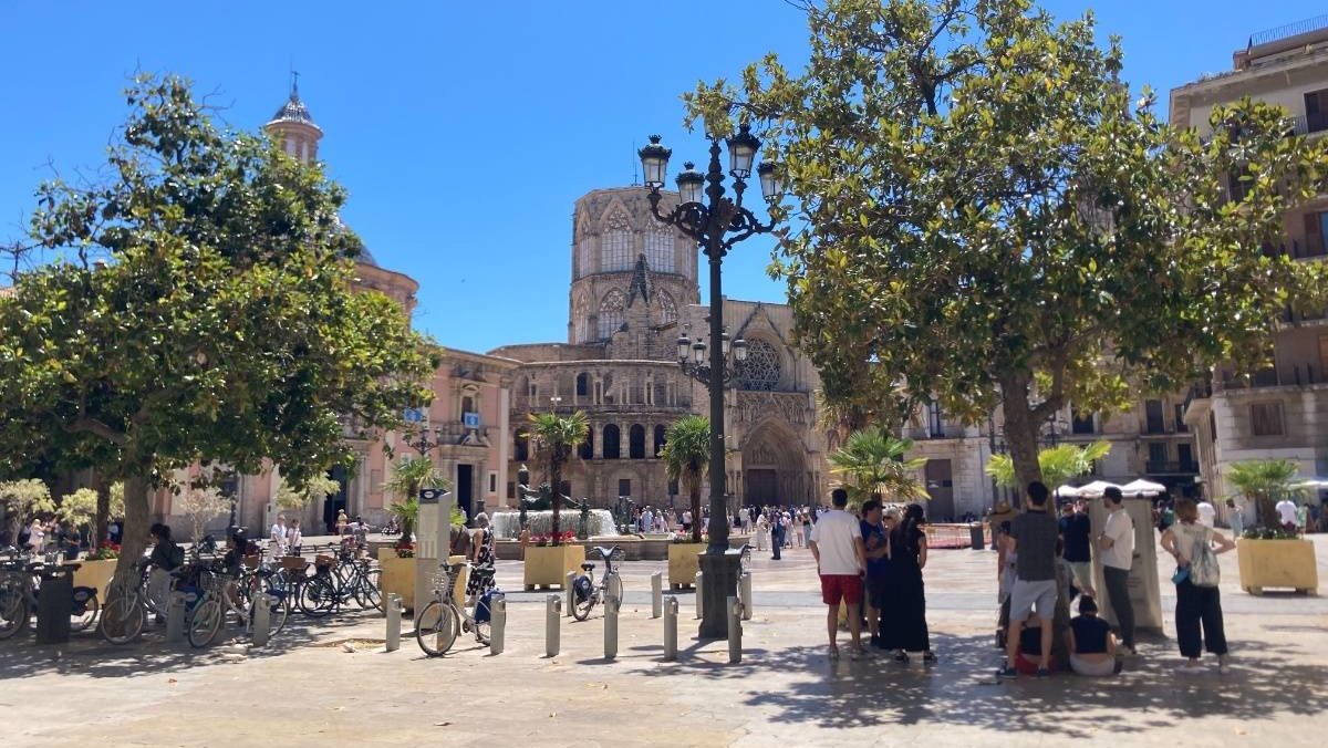 Valencia's Plaza Virgen